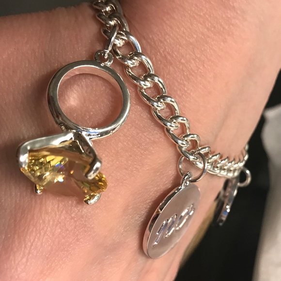 Ralph Lauren Toggle Charm Bracelet Large Canary Diamond Crystal NEW! - Picture 4 of 7